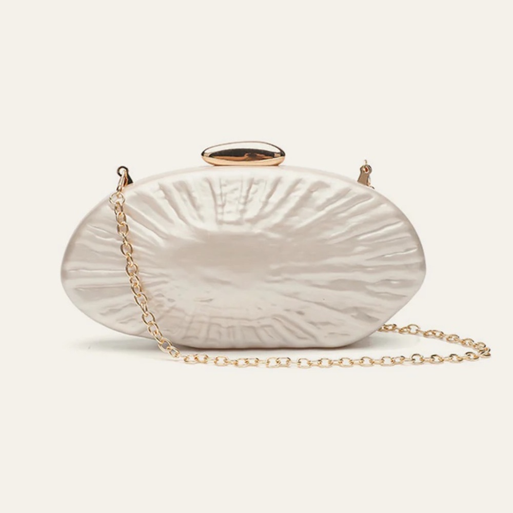 Commense Pearl Texture Clutch With Gold Chain
